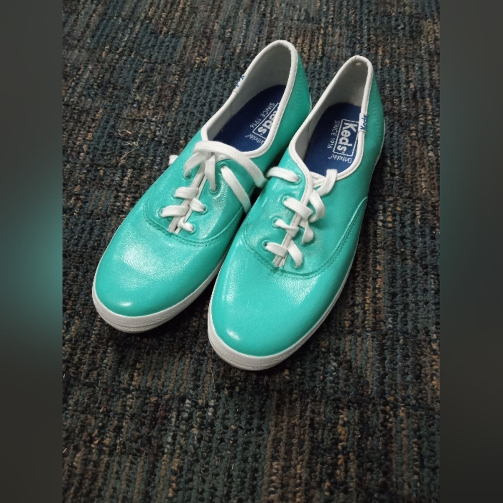 Custom dyed turquoise keds